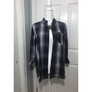 Women's Universal Thread Gray Plaid Long Sleeve Shirt
